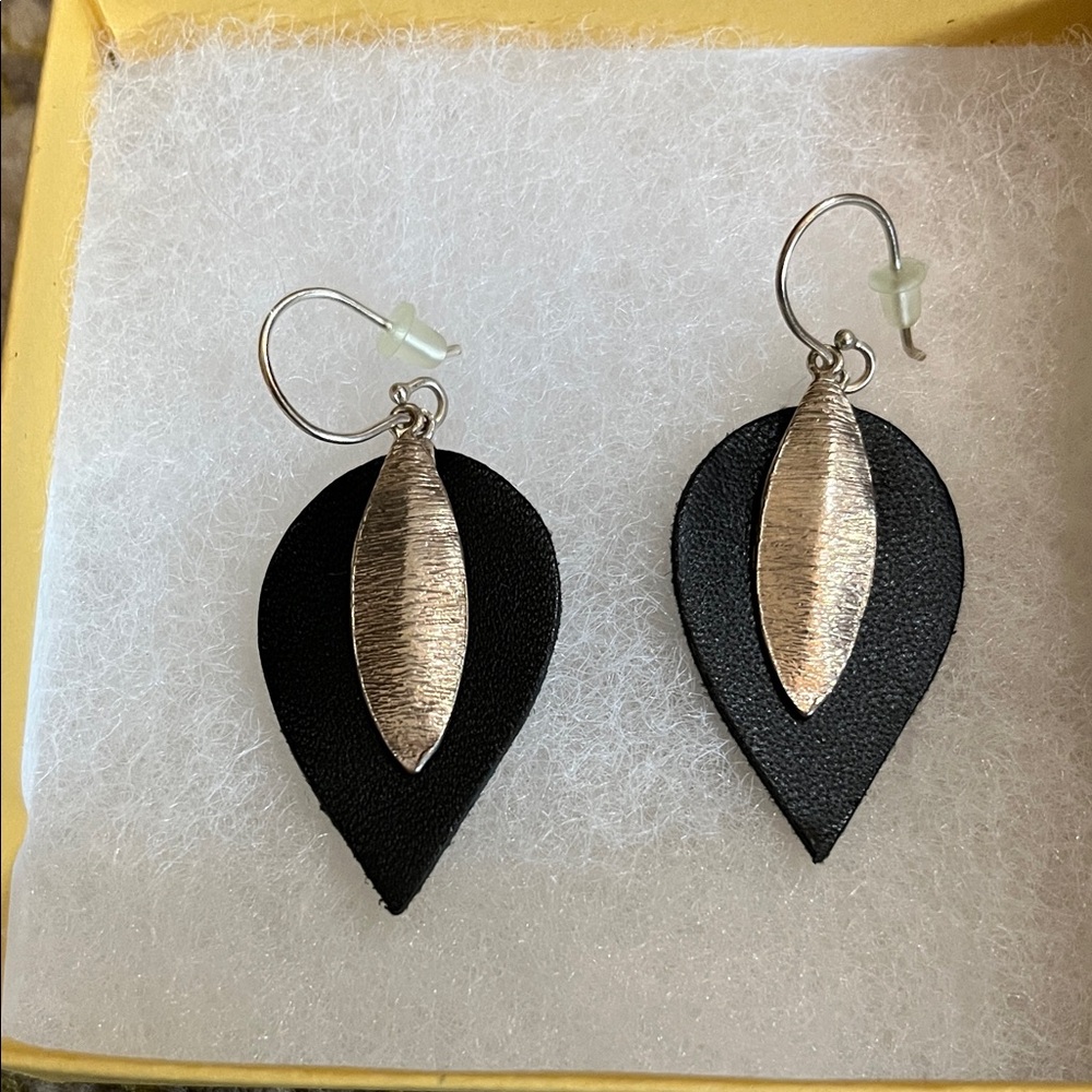 Silpada Layered Leaf Earrings | W3274